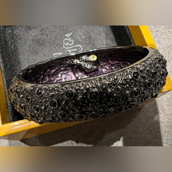 Simon Harrison Black Enamel Cuff Bangle bracelet w Frog theme, authentic - Picture 3 of 5